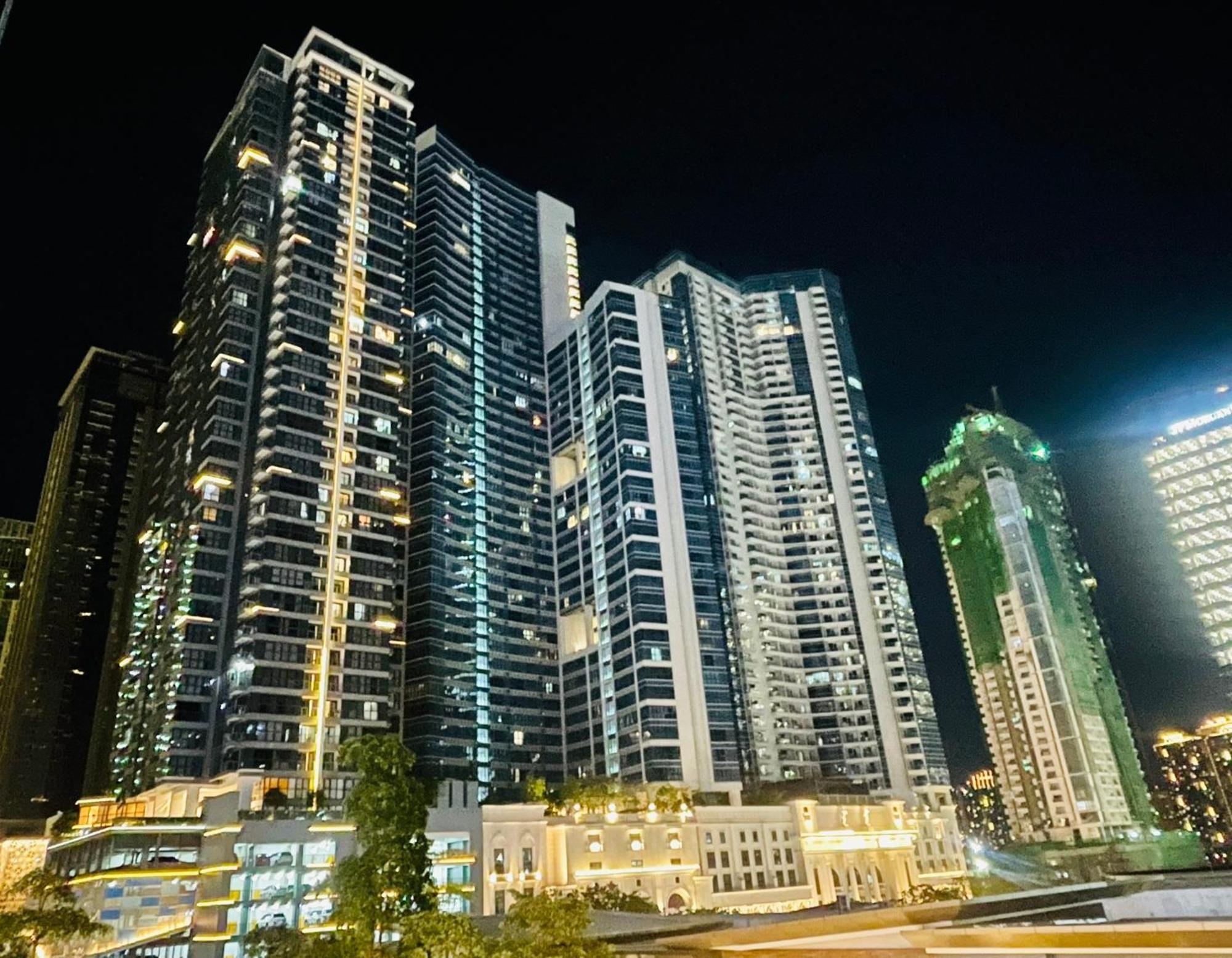 Uptown Parksuites Bgc Taguig Kültér fotó